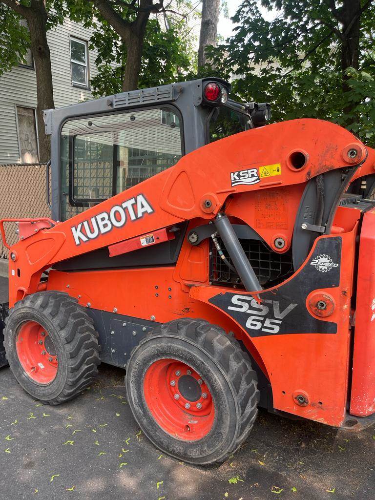 2016 Kubota SSV65 in Wayne, MI