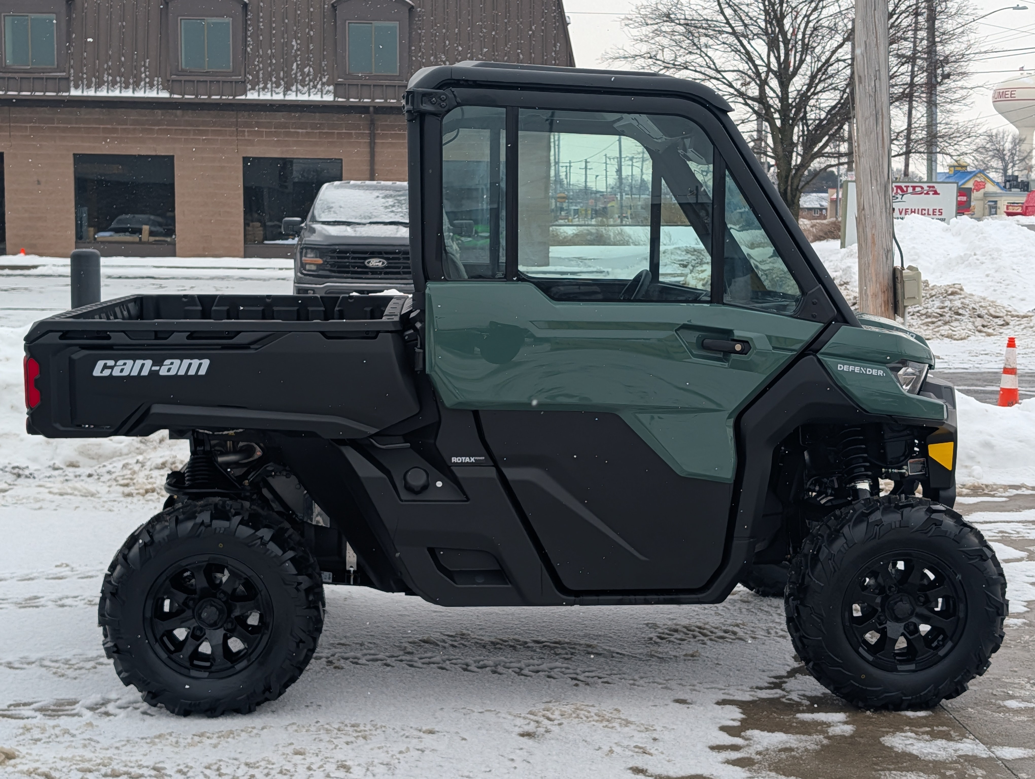 2026 Can-Am Defender DPS CAB HD10 in maumee OH