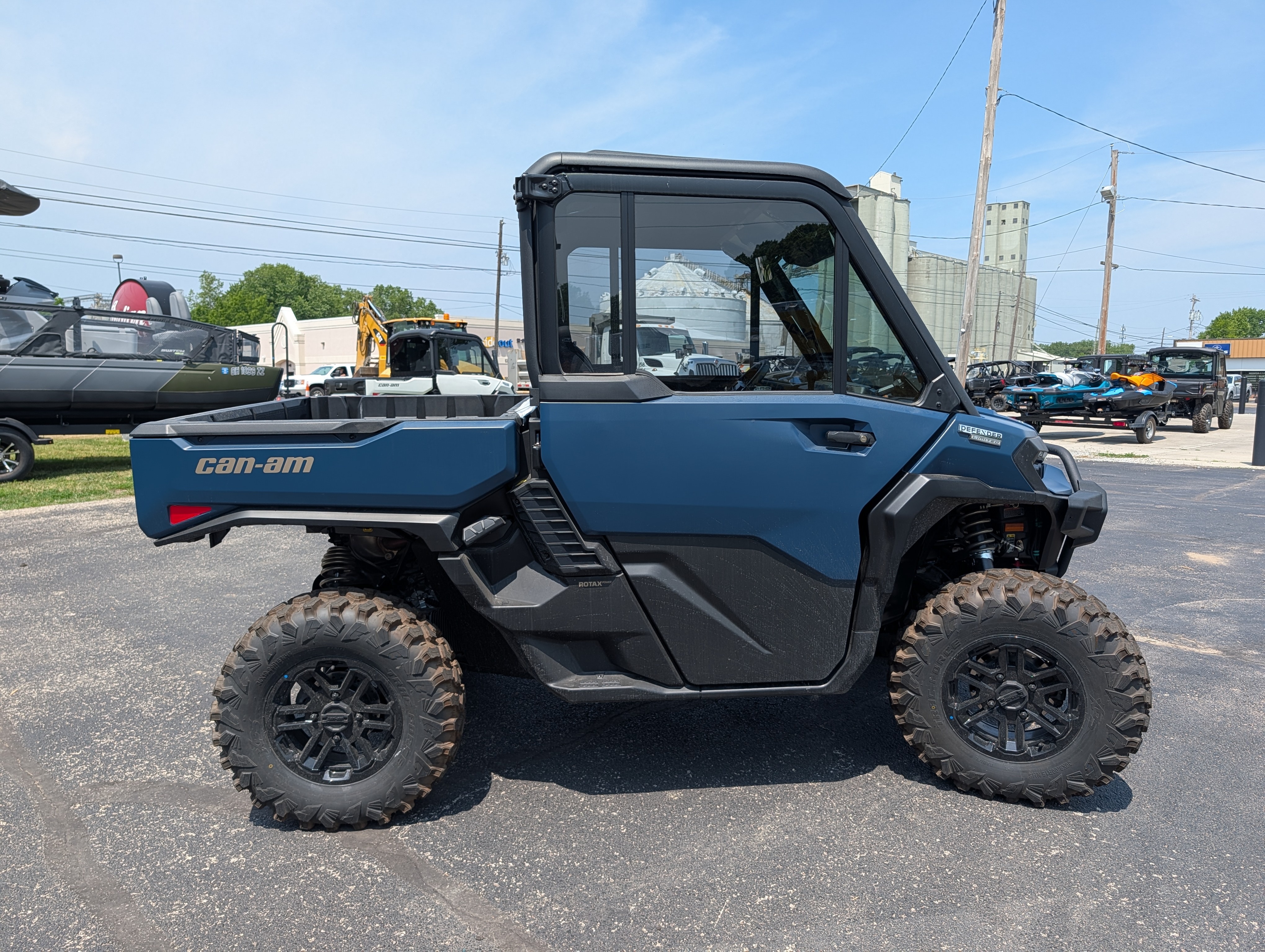 2026 Can-Am Defender Limited HD11 CAB in maumee OH