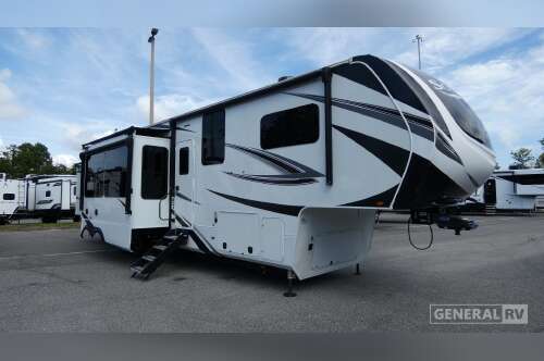 2023 Grand Design SOLITUDE 391DL in orange park FL