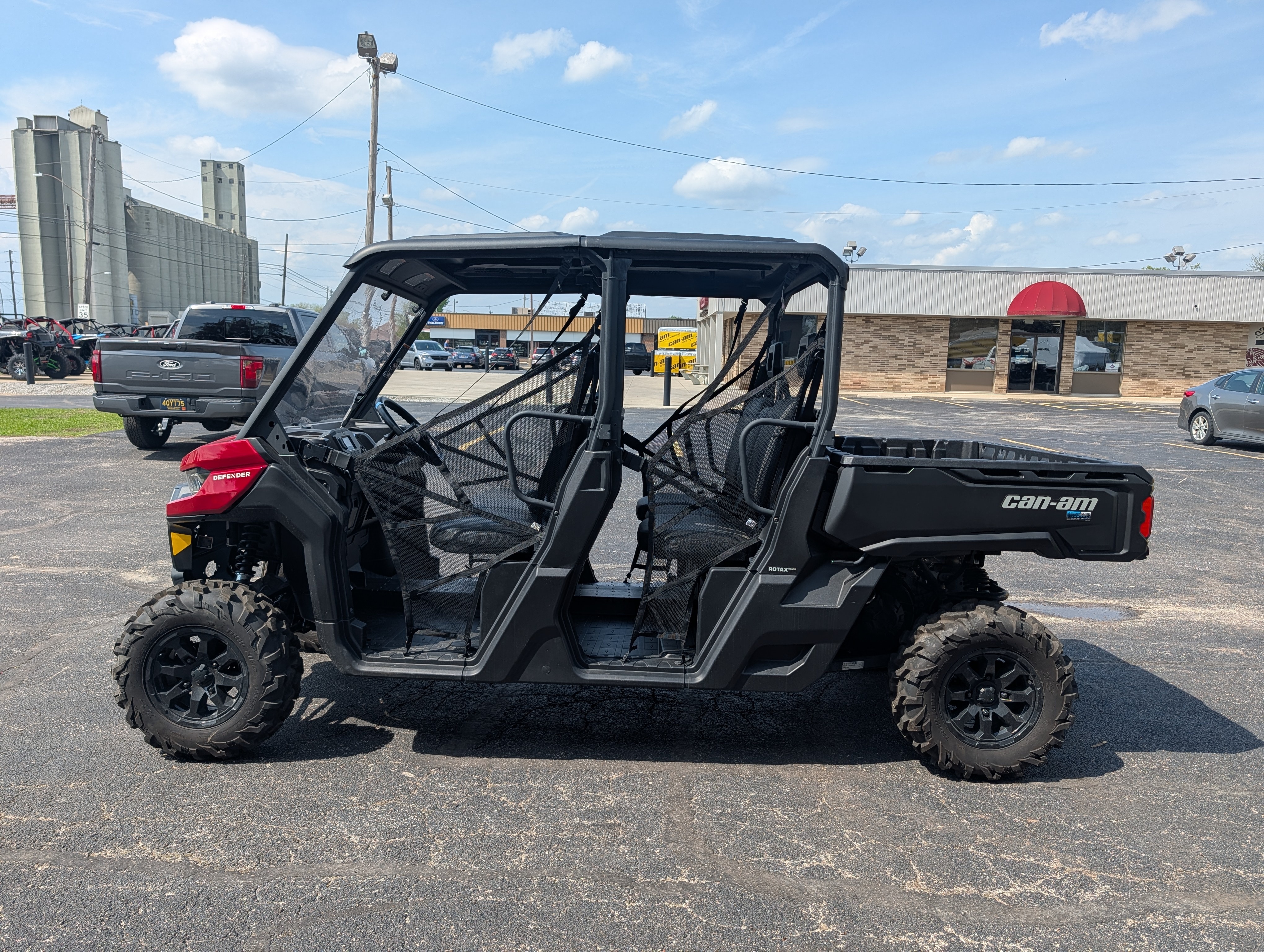 2025 Can-Am Defender HD10 DPS HD10 in maumee OH