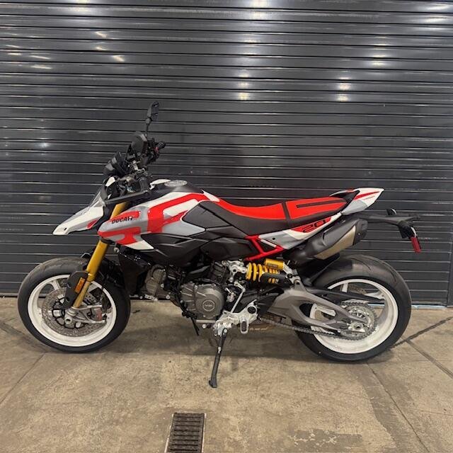 2027 Ducati HYPERMOTARD V2 SP SP in Wilmington, NC