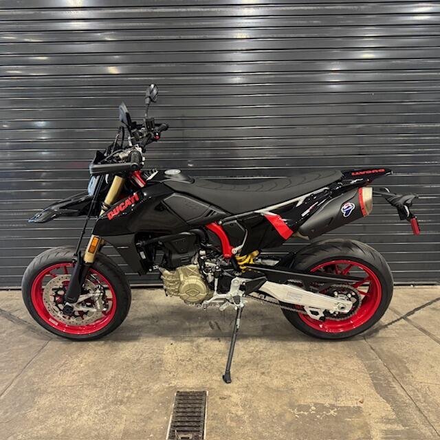 2027 Ducati HYPERMOTARD 698 MONO NERA 698 MONO in Wilmington, NC