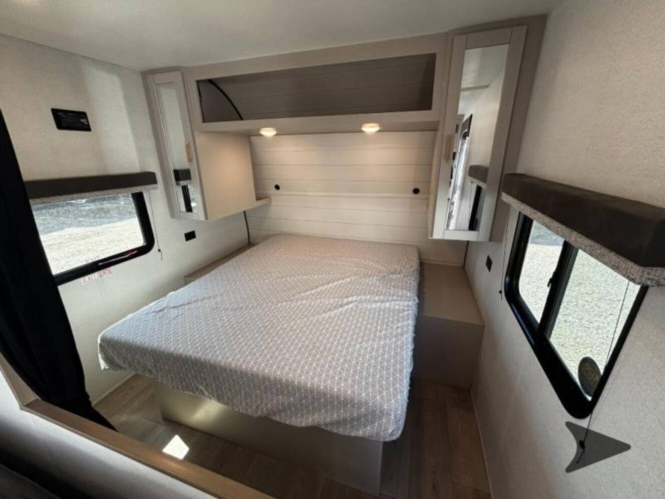 A photo of this 2027 Jayco Jay Flight SLX 260BHW BAJA