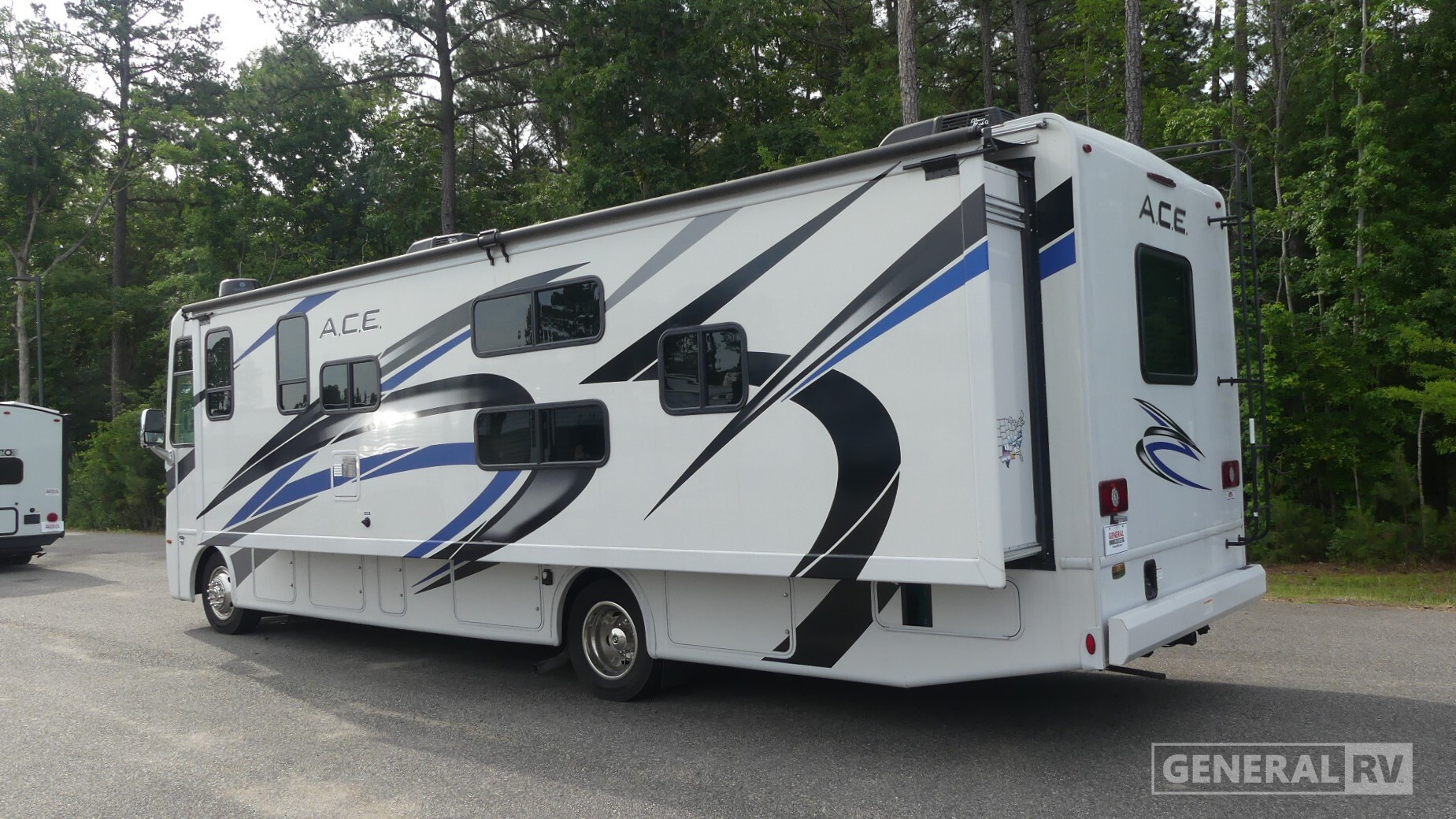 2023 Thor Motor Coach ACE 32B in ashland VA
