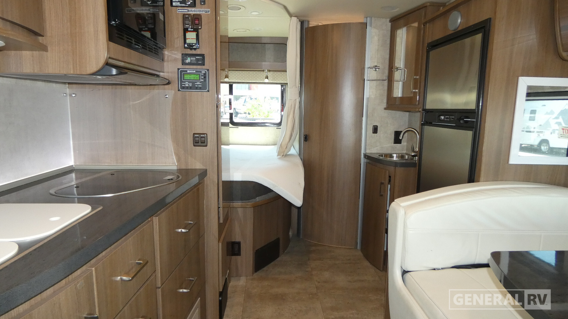 2014 Winnebago VIEW 24J in south weber UT