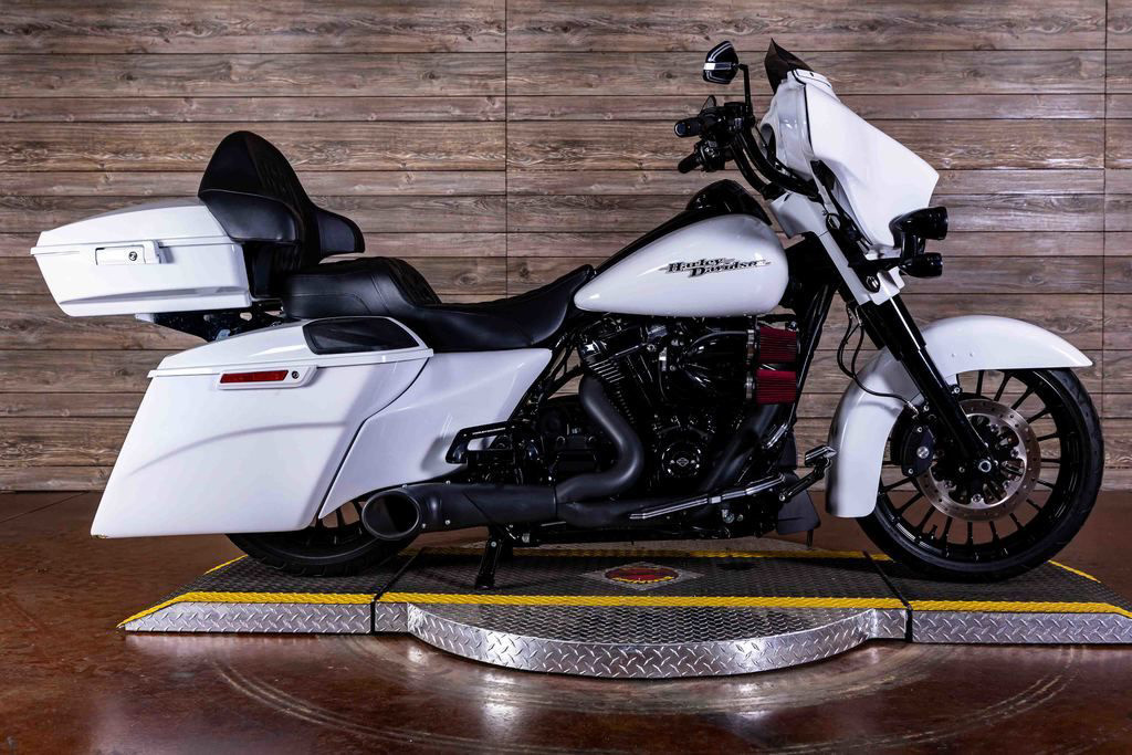 2017 Harley-Davidson FLHXS - Street Glide Special FLHXS FLHXS in Alton, IL