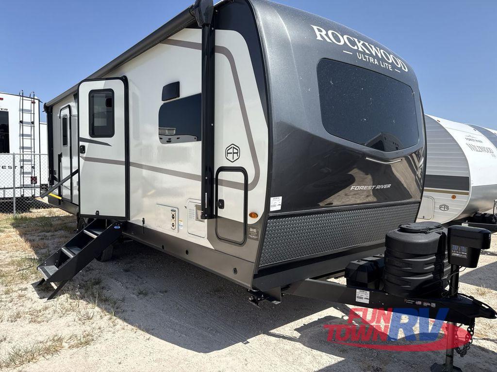 2027 Forest River Rv Rockwood Ultra Lite 2608BS in wharton TX