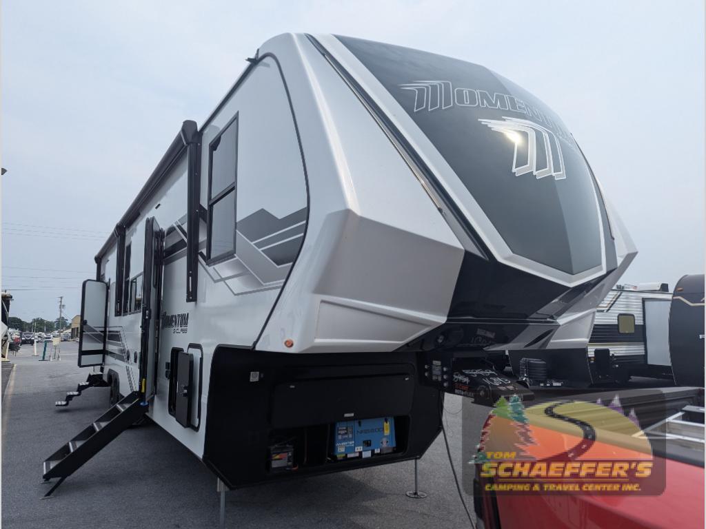 2027 Grand Design Momentum G-Class 363G in shoemakersville PA