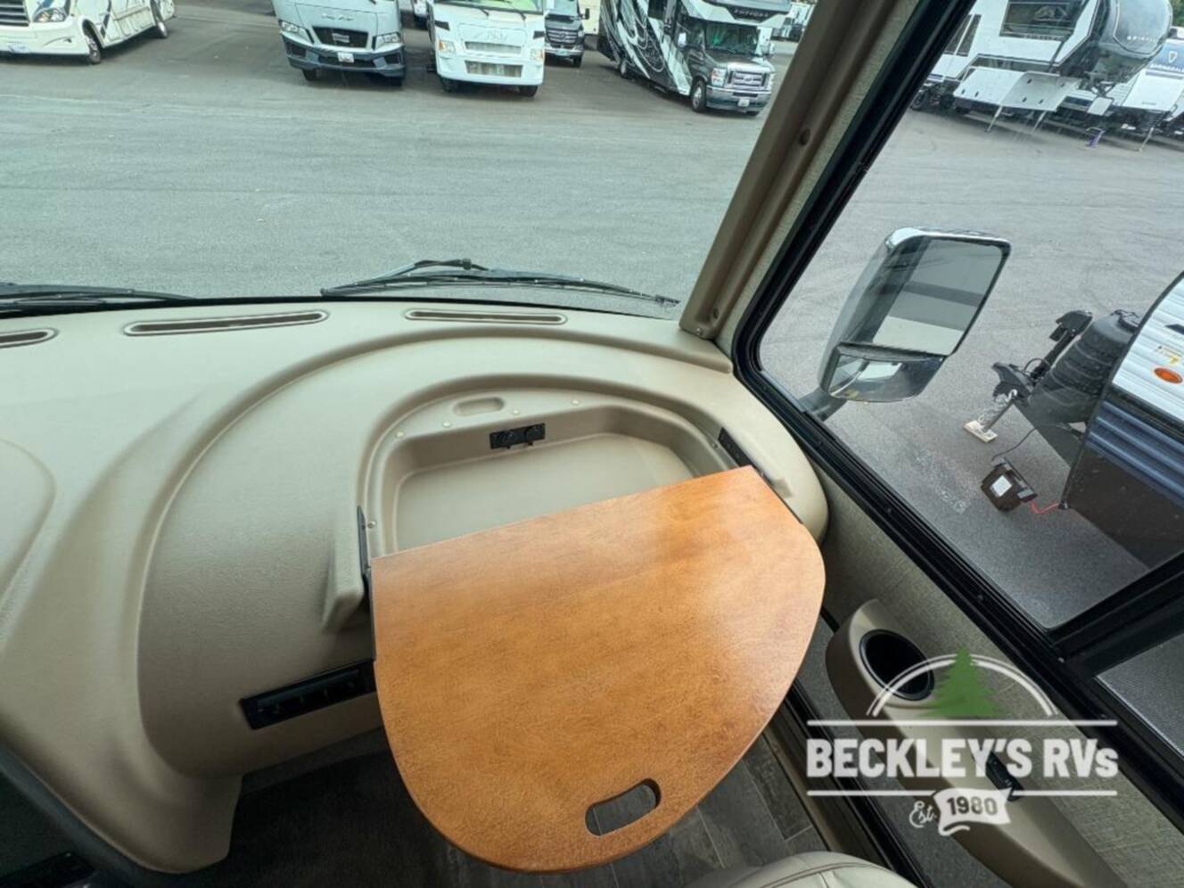 A photo of this 2019 Winnebago Vista LX 27N