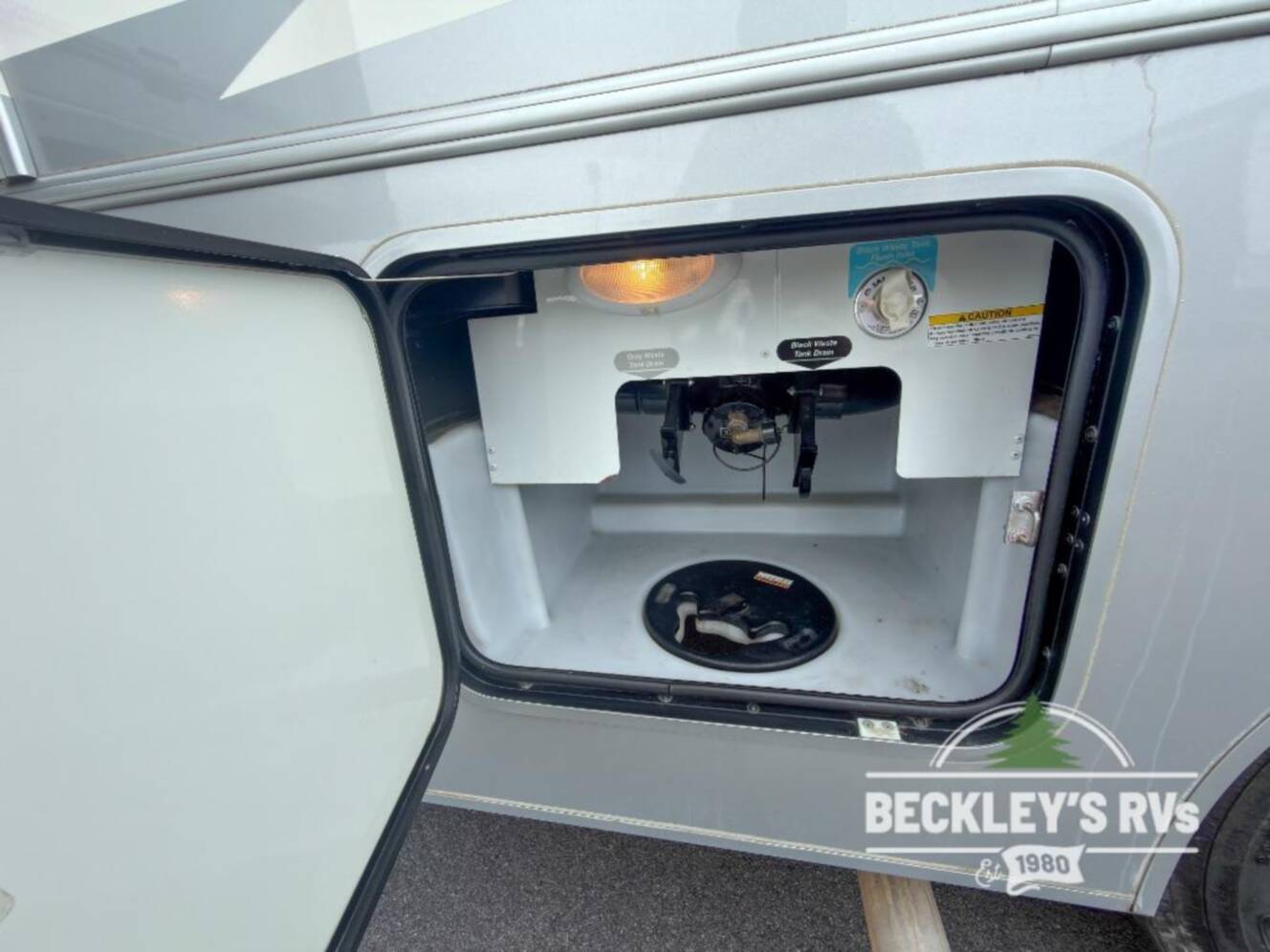 A photo of this 2019 Winnebago Vista LX 27N