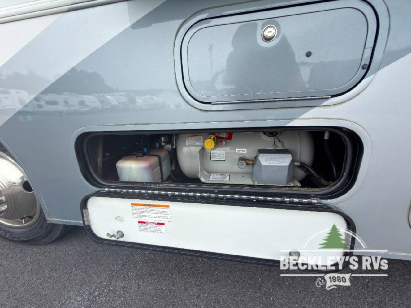 A photo of this 2019 Winnebago Vista LX 27N