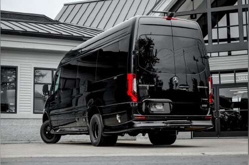 2027 Midwest Automotive Designs Luxe Cruiser D6 AWD in hoffman estates IL