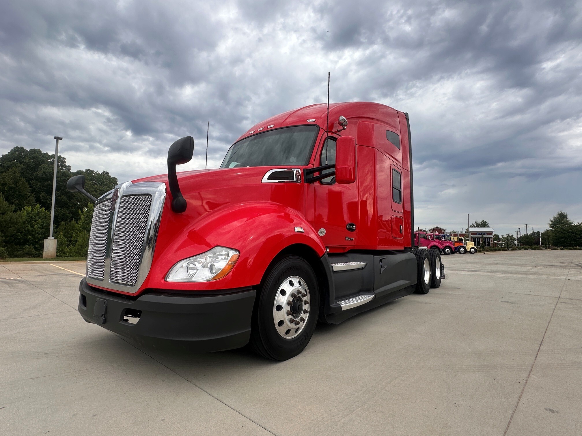 2022 KENWORTH T680 in Charlotte, NC