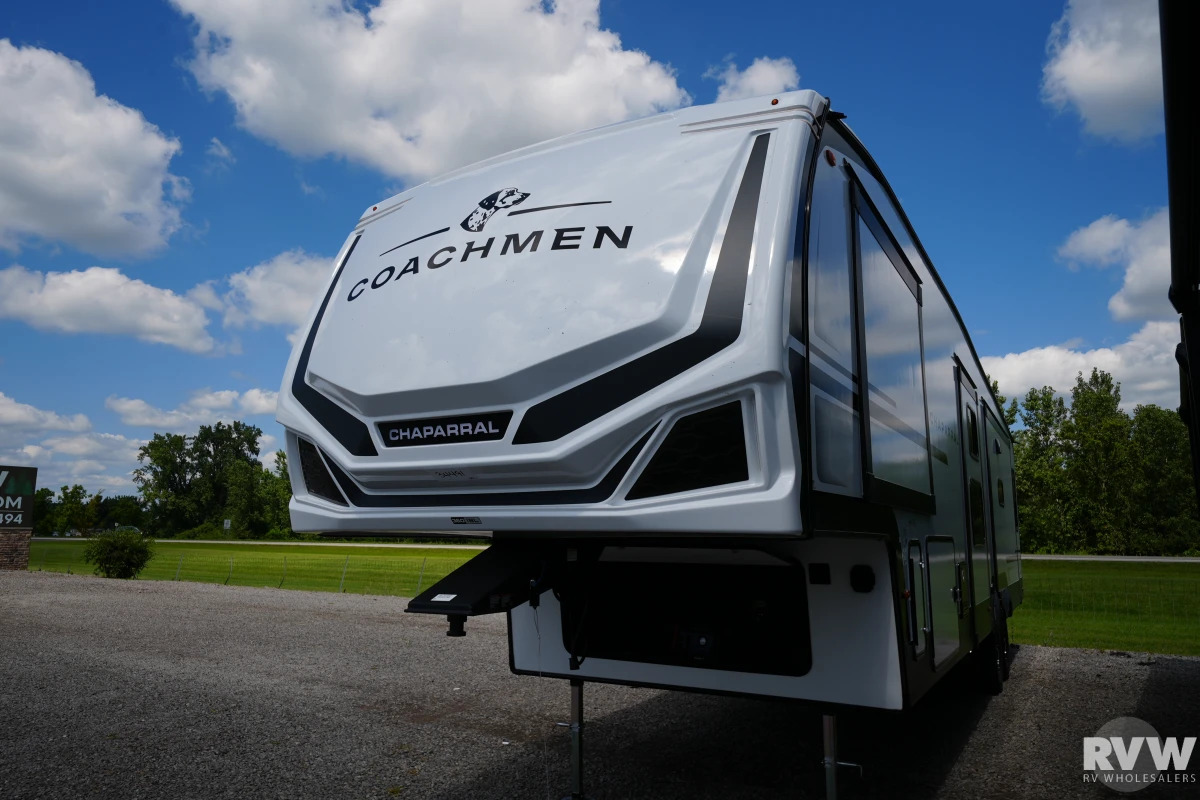 2027 Coachmen Chaparral 360IBL in lakeview OH