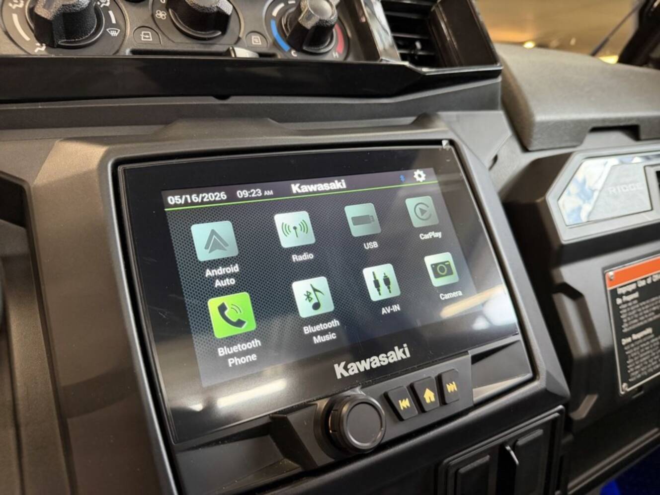 A photo of this 2025 Kawasaki Ridge® XR Deluxe HVAC