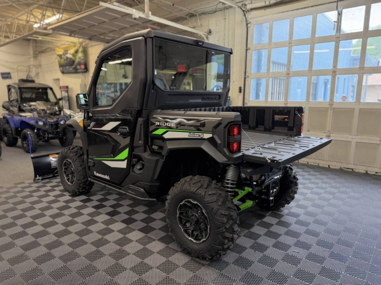 A photo of this 2025 Kawasaki Ridge® XR Deluxe HVAC