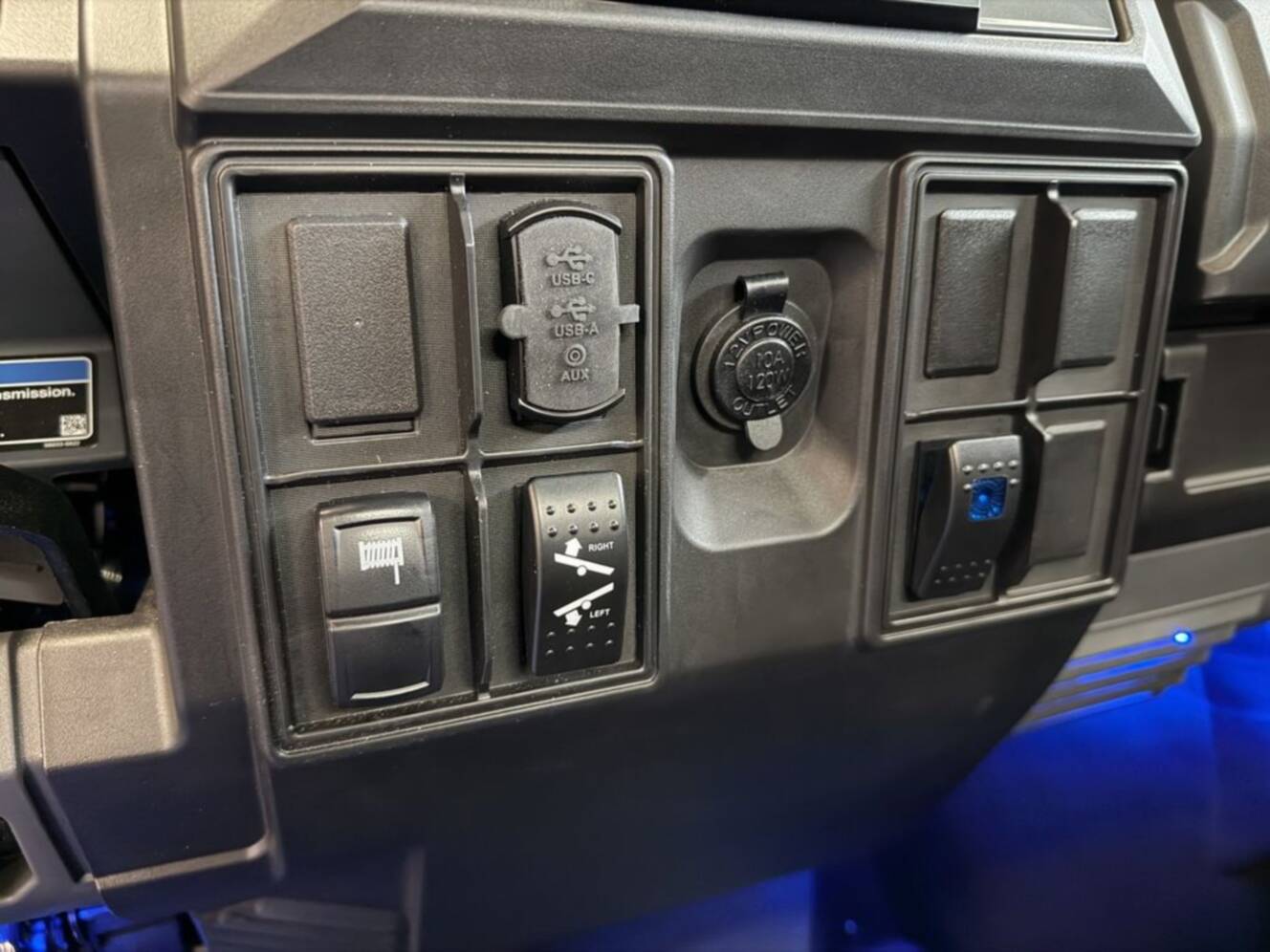 A photo of this 2025 Kawasaki Ridge® XR Deluxe HVAC