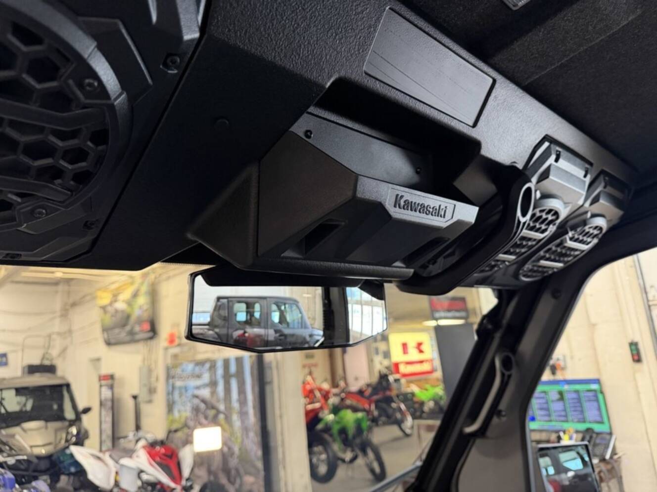 A photo of this 2025 Kawasaki Ridge® XR Deluxe HVAC