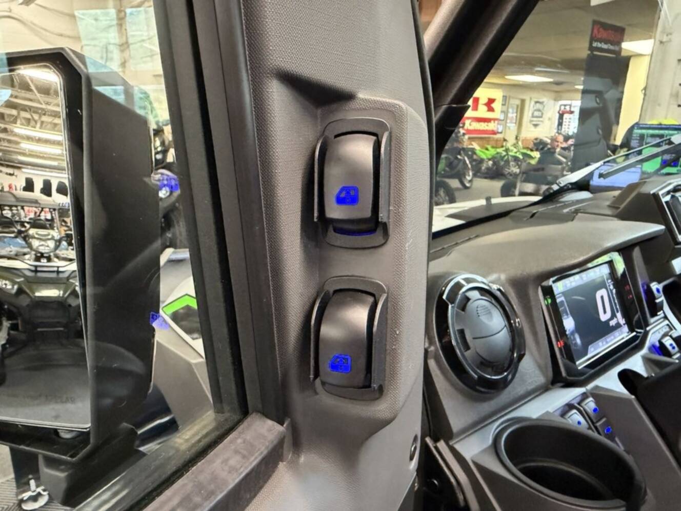 A photo of this 2025 Kawasaki Ridge® XR Deluxe HVAC