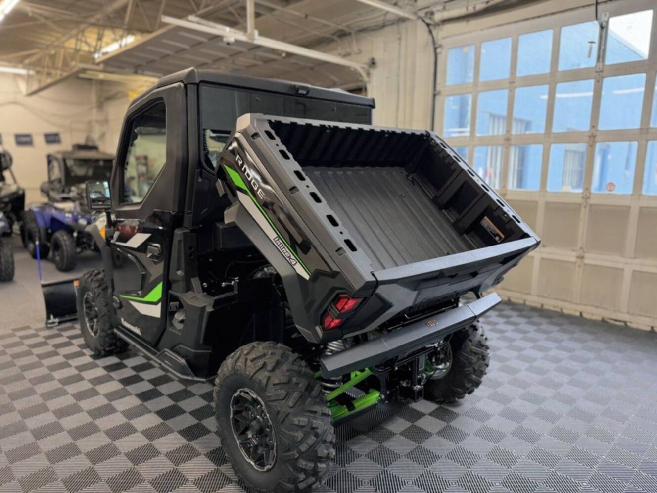 A photo of this 2025 Kawasaki Ridge® XR Deluxe HVAC