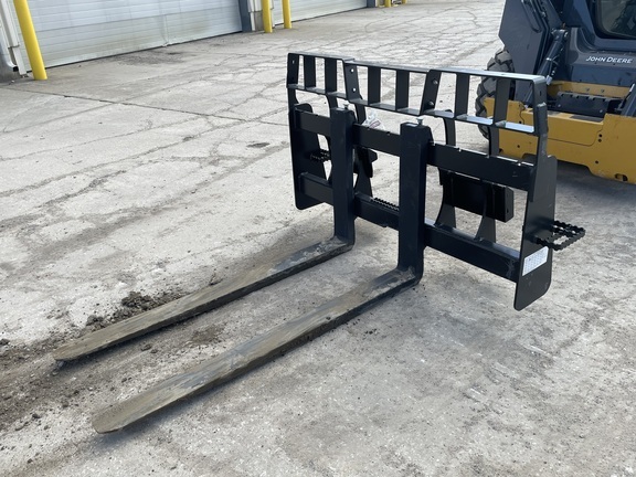 2022 John Deere 60" FORKS in Lisle, IL
