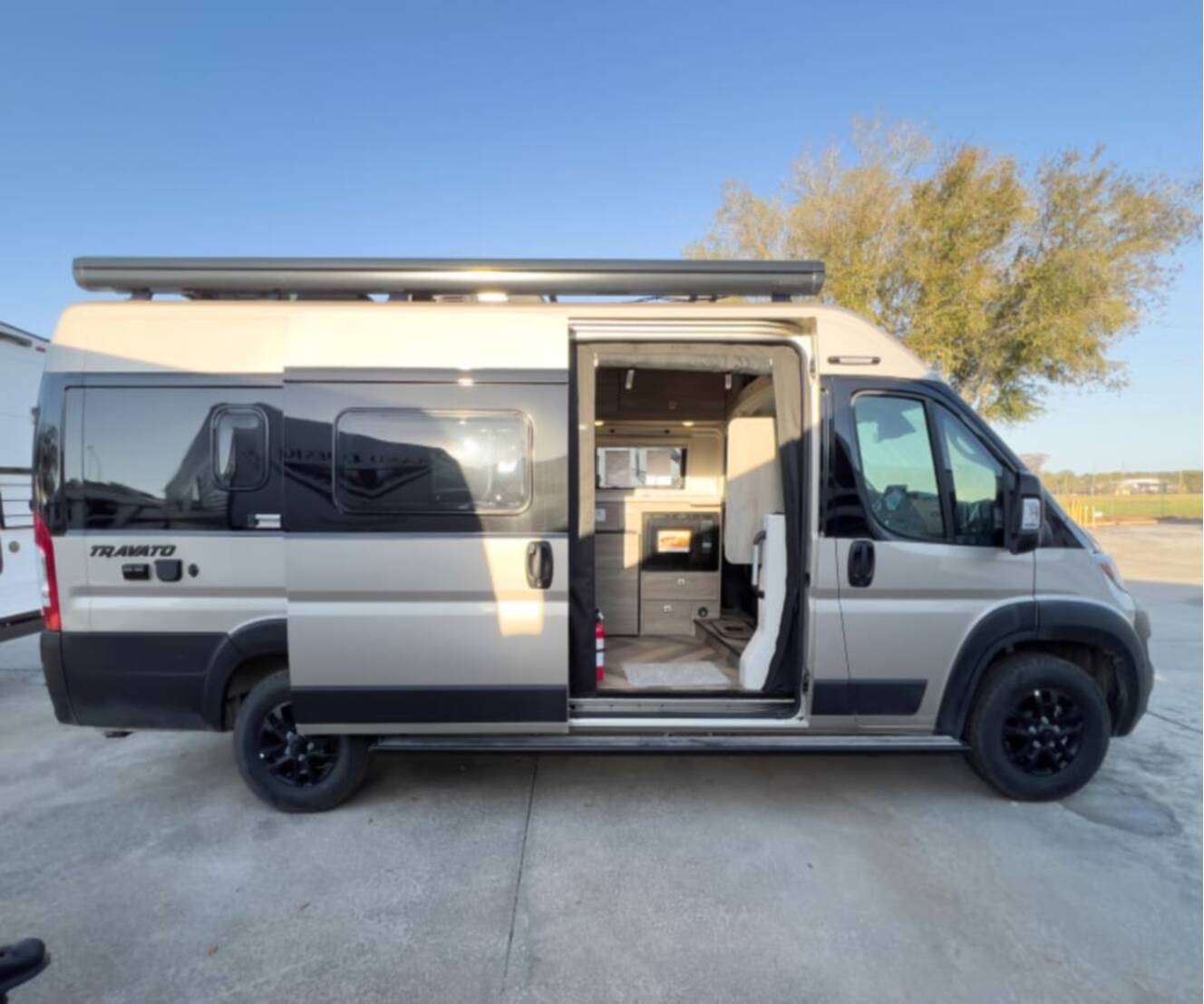 A photo of this 2026 Winnebago TRAVATO BU259K