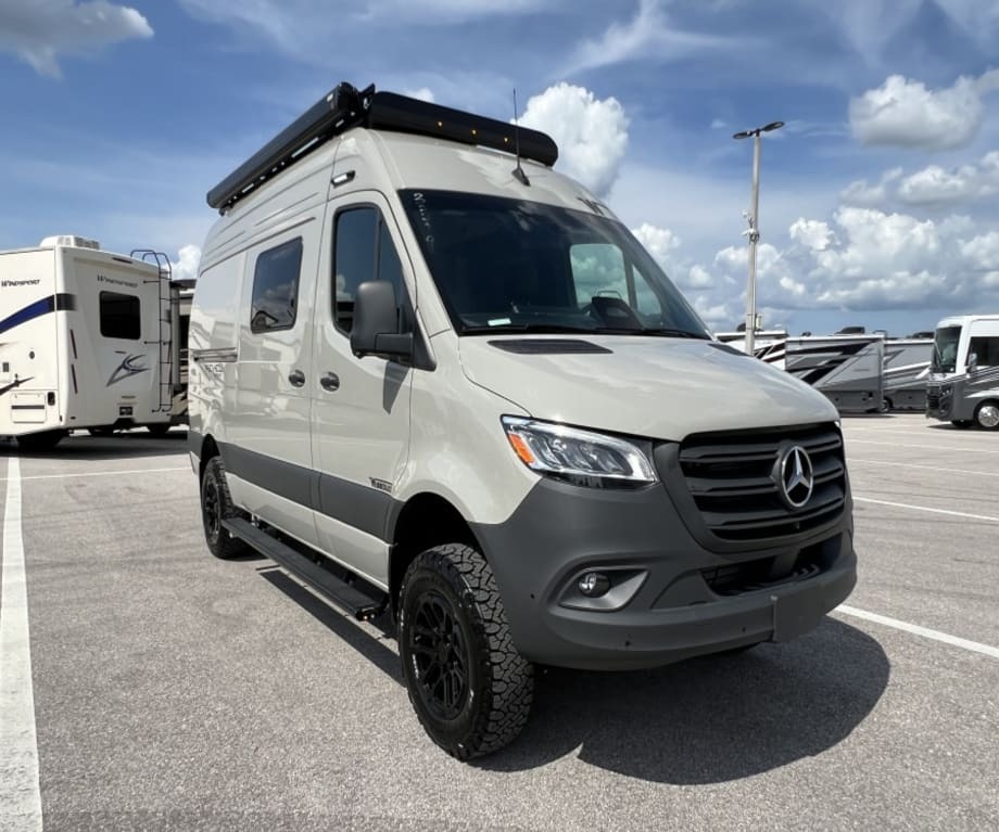 2027 Winnebago REVEL SPORT BMB44N in fort myers FL