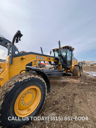 2015 John Deere 772G in Lafayette, IN