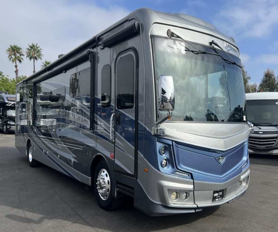 2023 Fleetwood DISCOVERY 38W in san diego CA