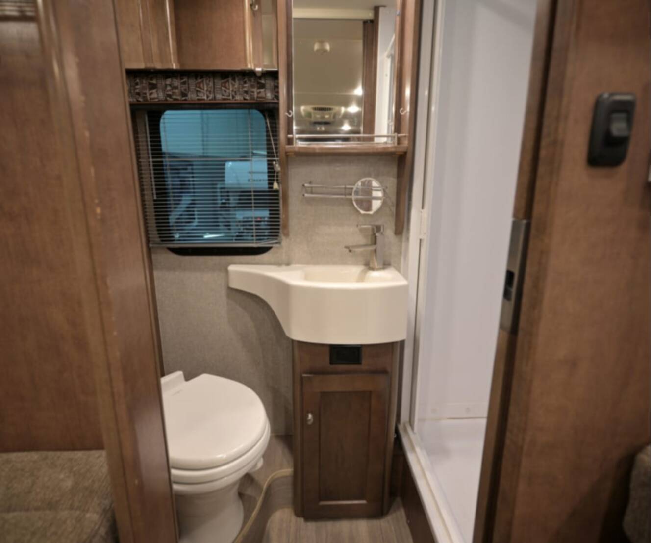 A photo of this 2019 Winnebago FUSE 23A