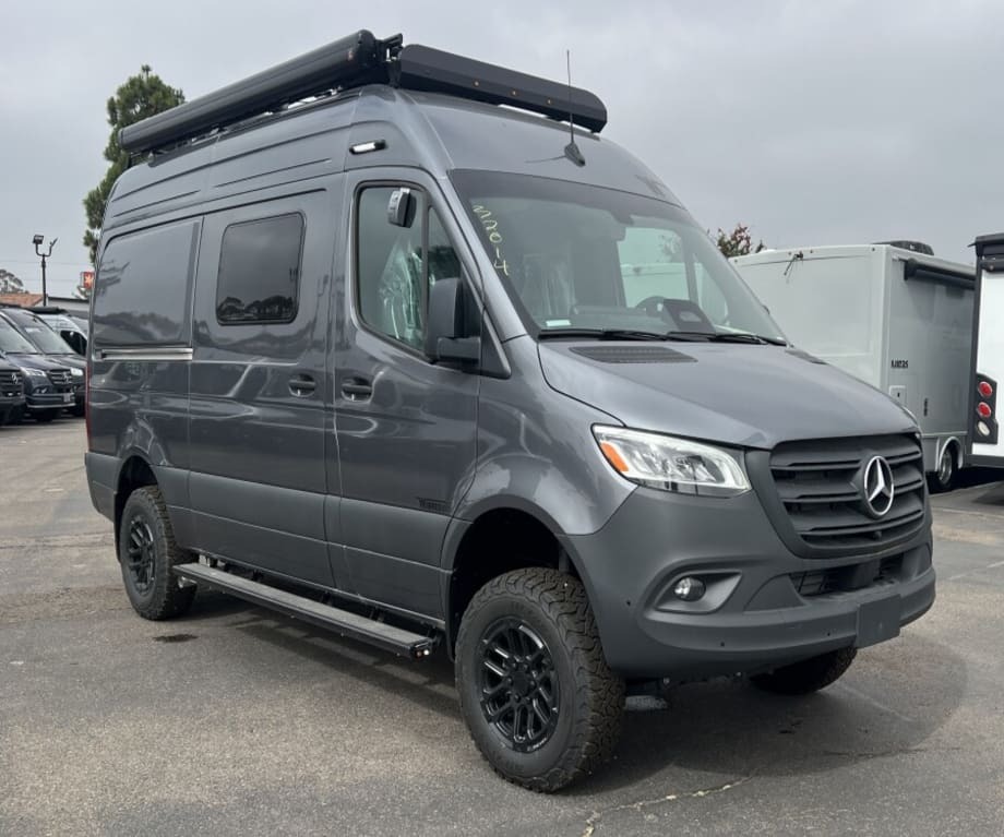 2027 Winnebago REVEL SPORT BMB44N in san diego CA