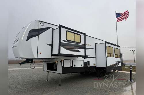 2026 Forest River Crusader KING33 in bunker hill IN