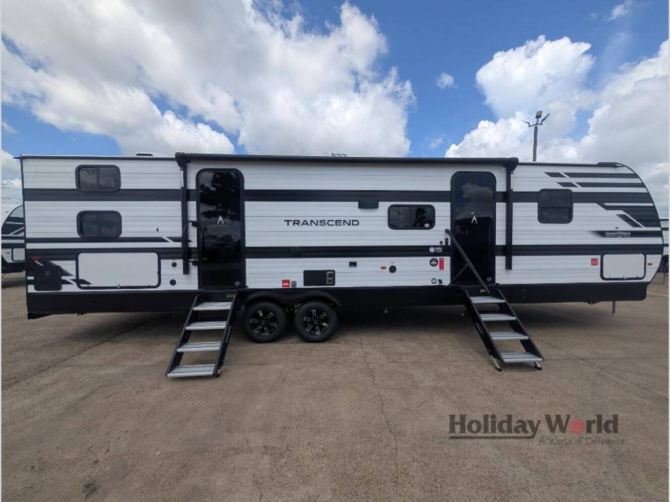 A photo of this 2027 Grand Design Transcend 325BHT