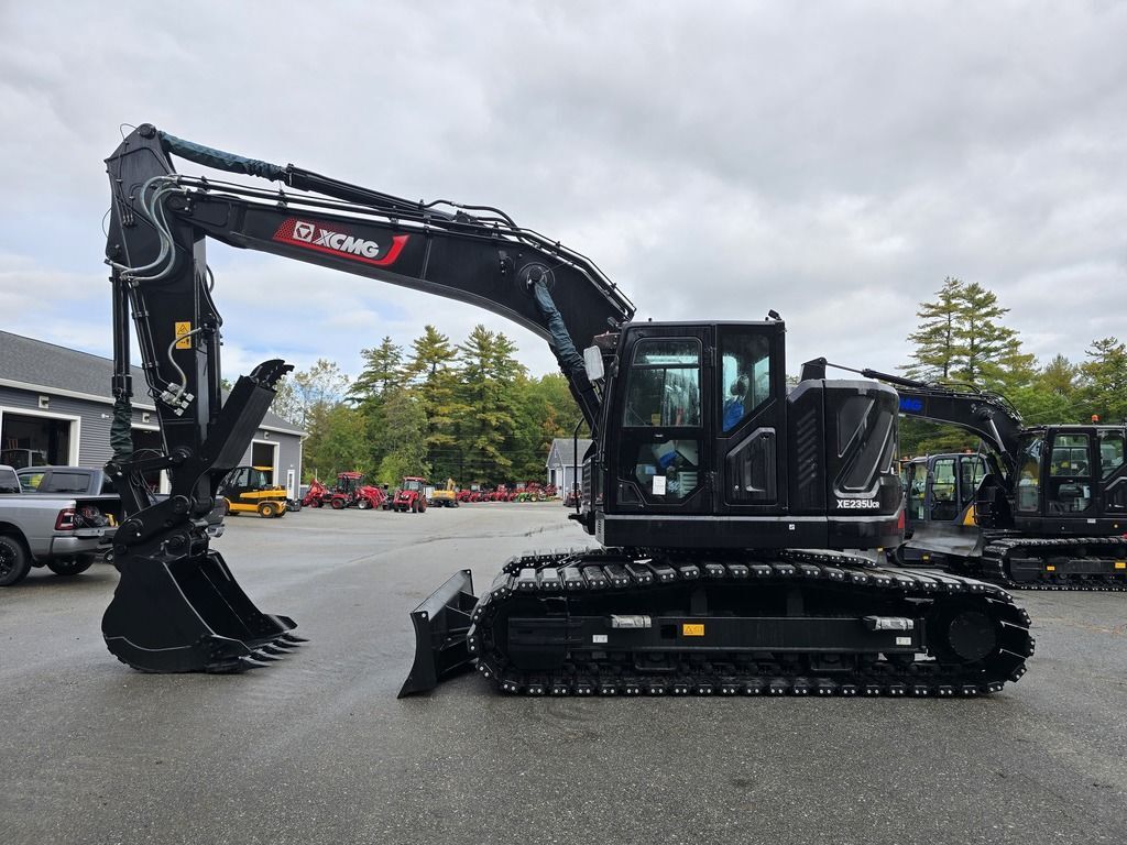 2025 XCMG 2025 XCMG XE235UCR BLACKOUT EDITION Excavator w/173 HP, in Loudon, NH