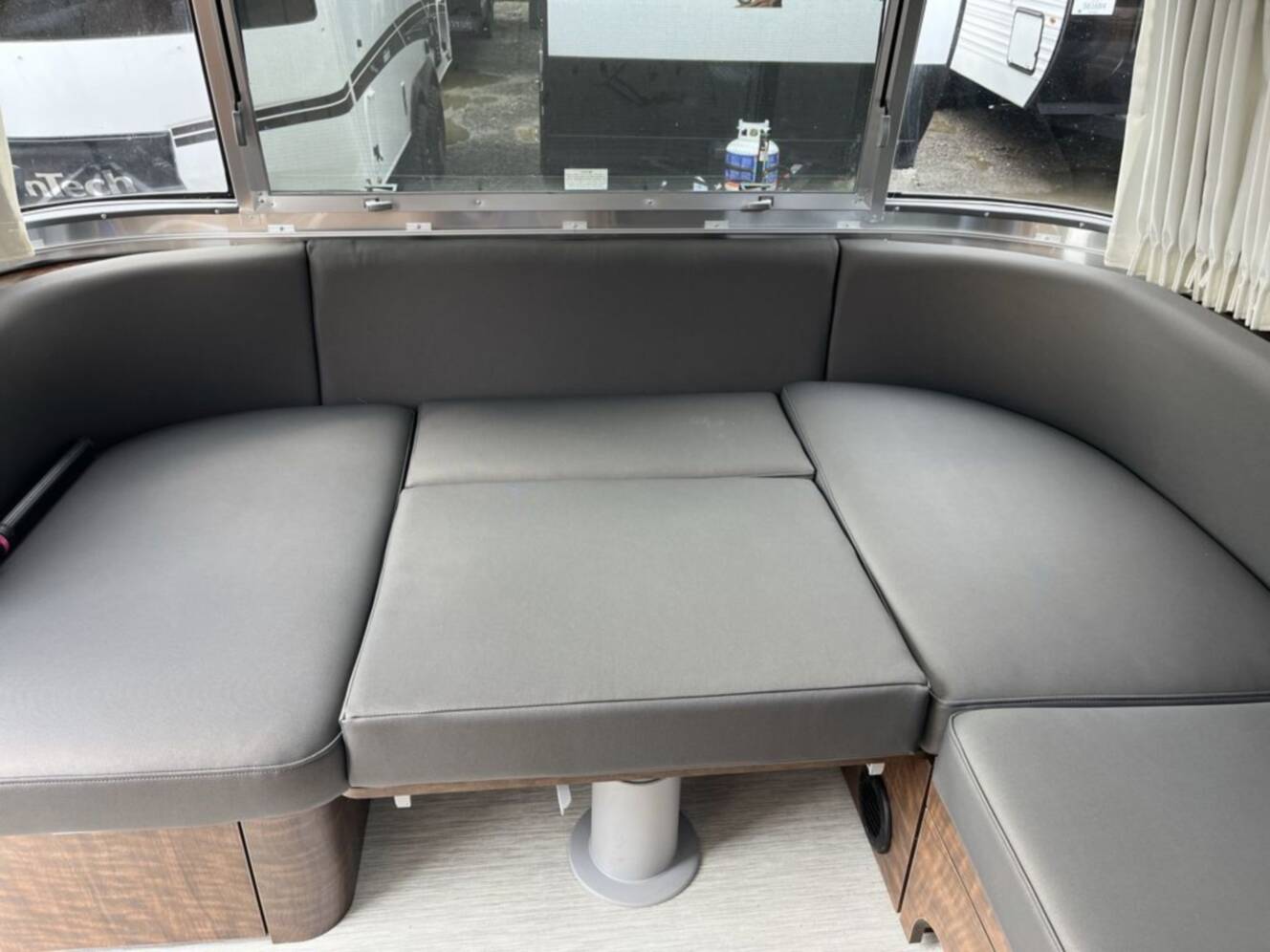 A photo of this 2027 Airstream Globetrotter 27FB