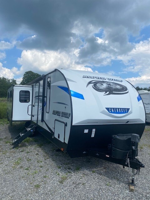 2020 Forest River Rv Cherokee Alpha Wolf 26RL-L in saegertown PA