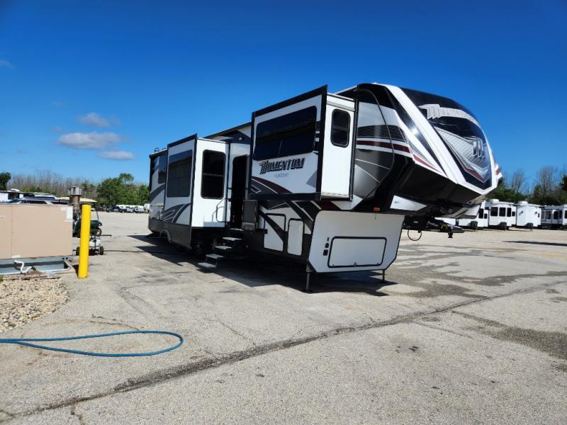 2018 Grand Design Momentum 376TH in sturgeon bay WI