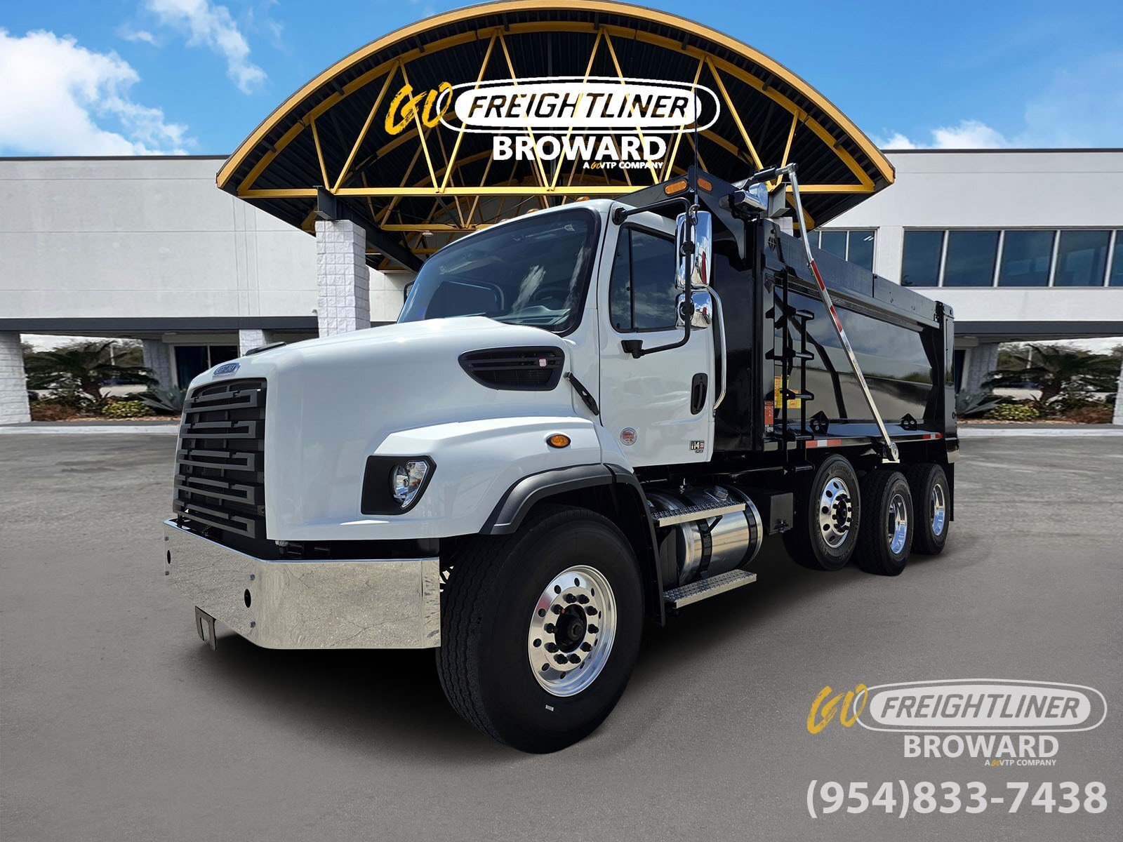 2026 FREIGHTLINER 114 SD in Pompano Beach, FL