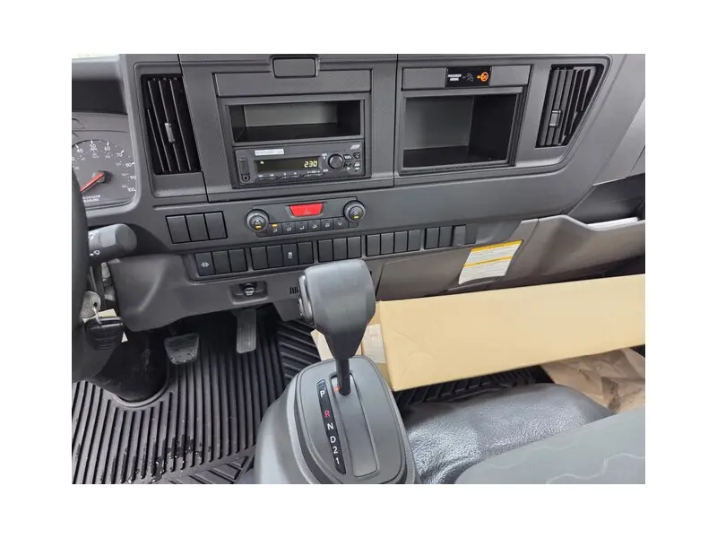 2027 ISUZU NRR