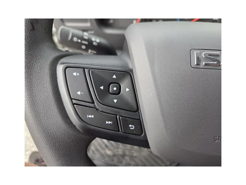 2027 ISUZU NRR