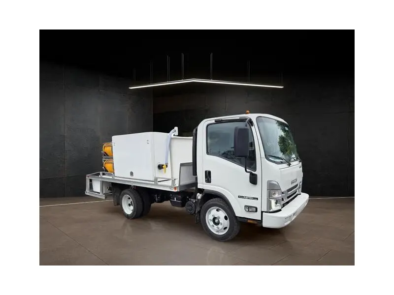 2027 ISUZU NPR HD