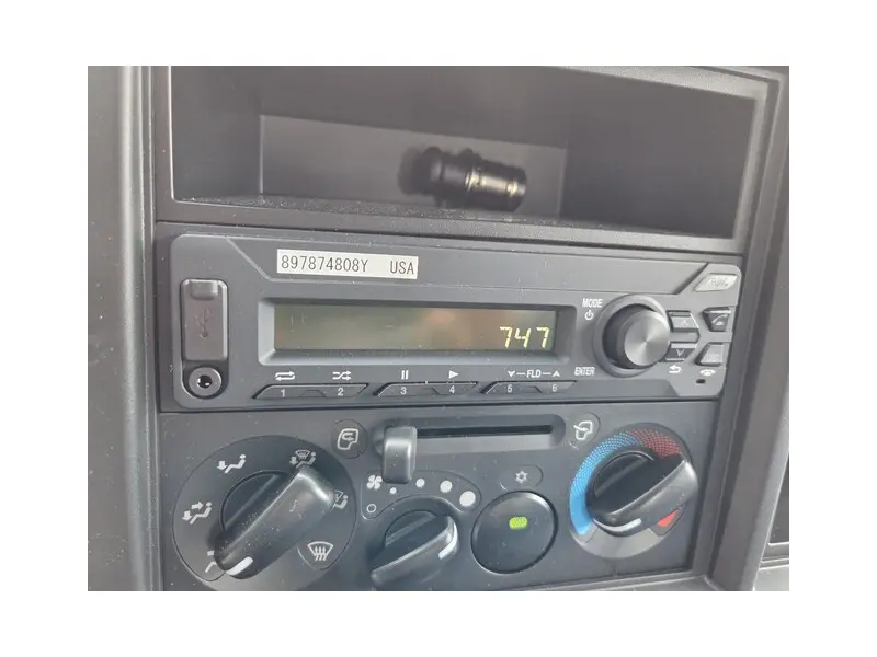 2027 ISUZU NPR HD