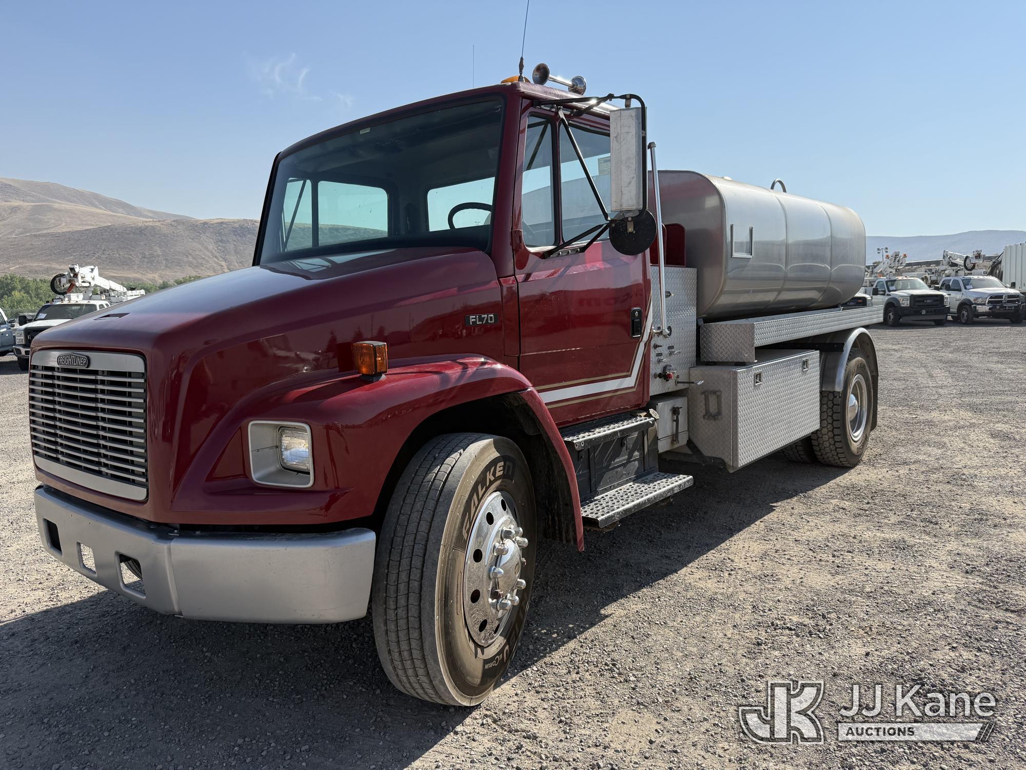 1996 FREIGHTLINER FL70 in Sparks, NV