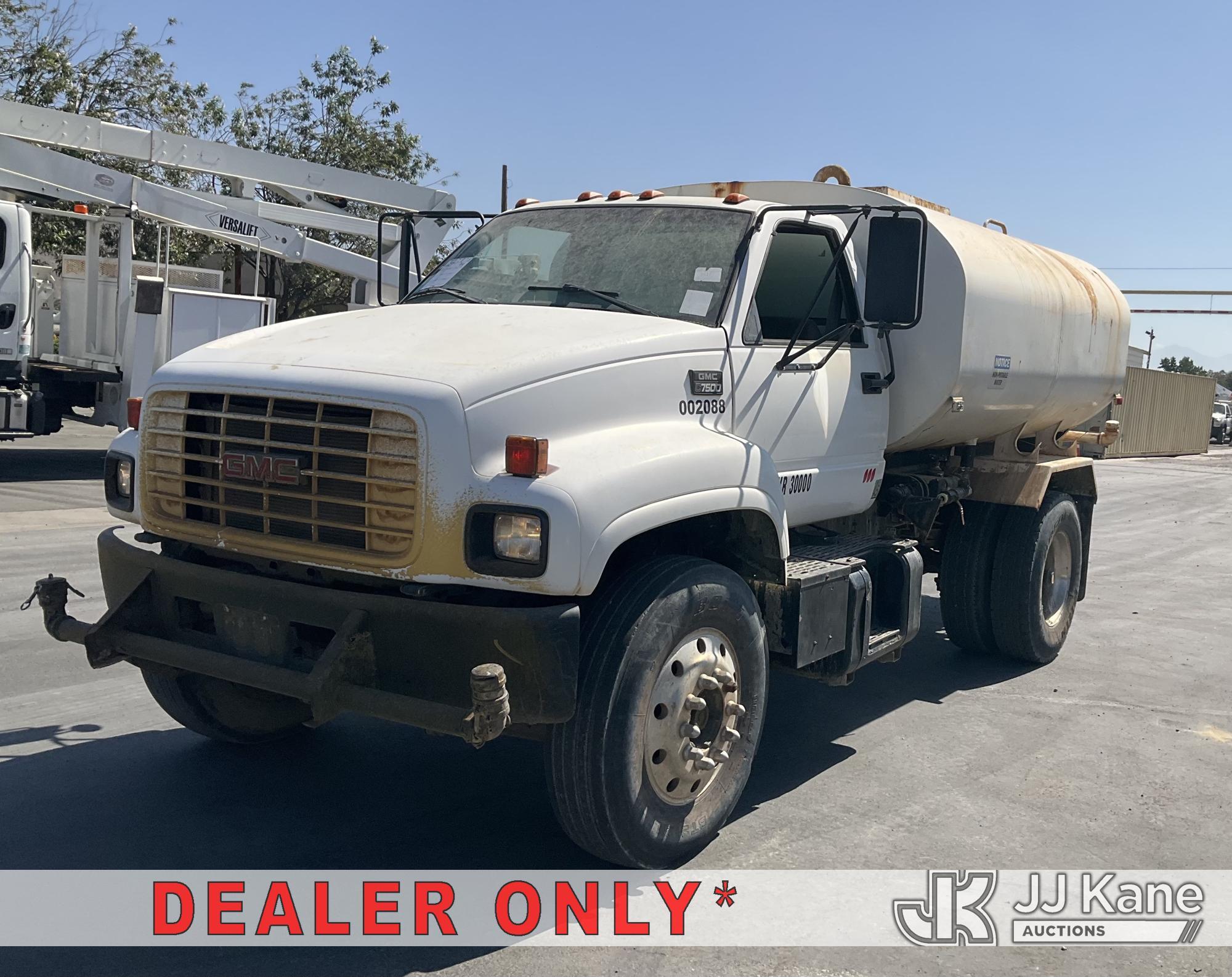 1999 GMC C7H042 in Jurupa Valley, CA
