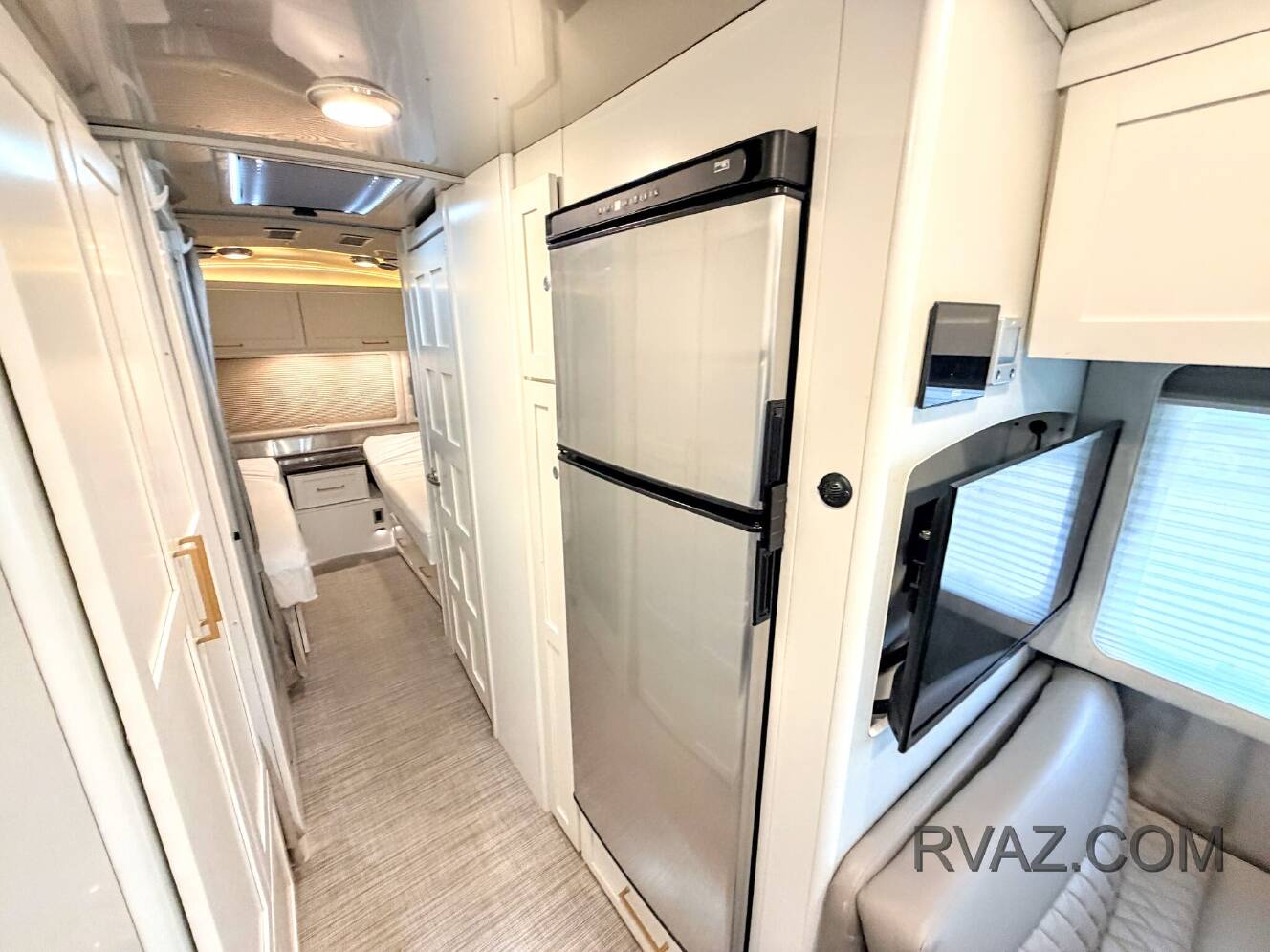 A photo of this 2021 Airstream Classic 30RBT