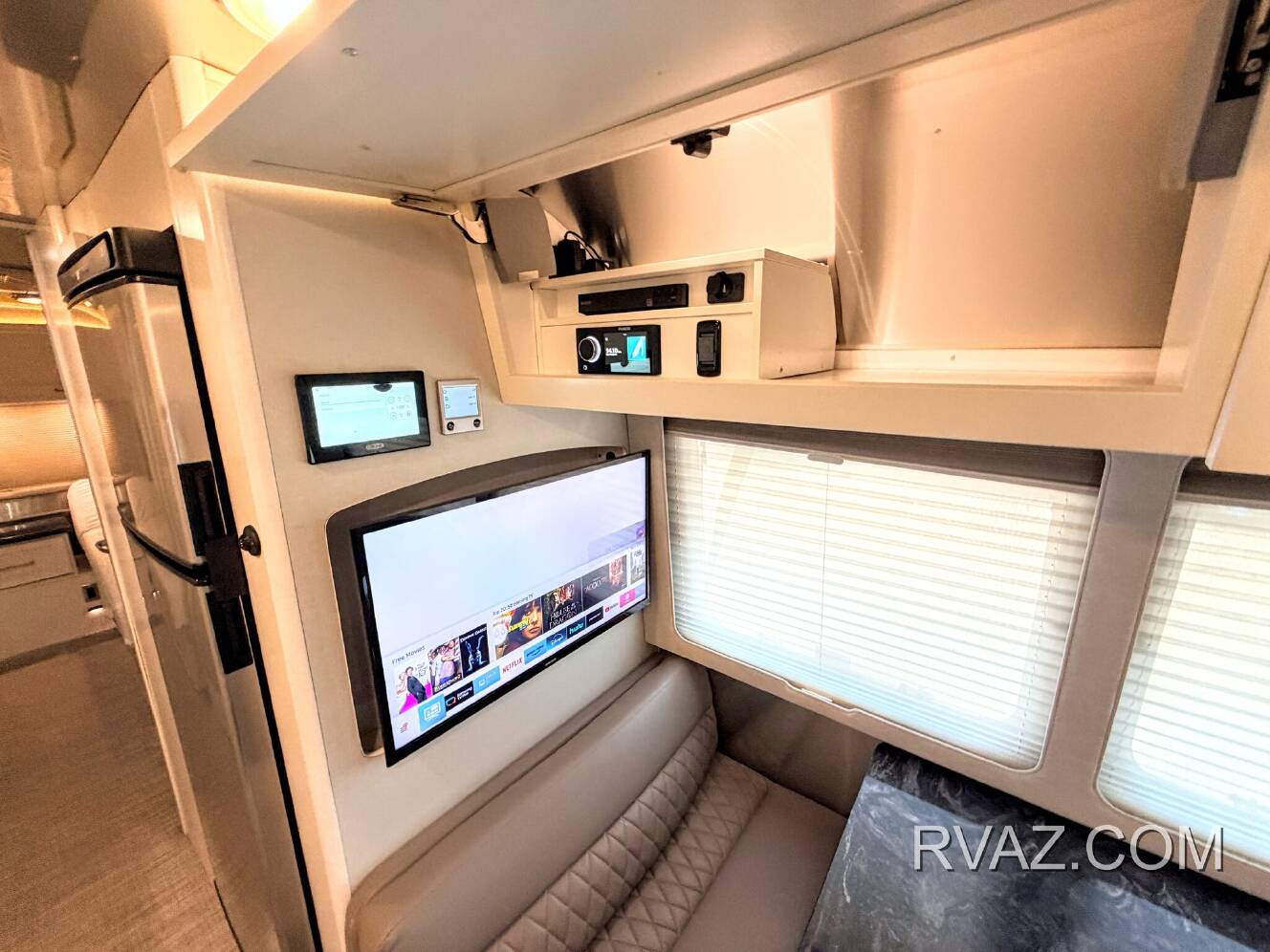 A photo of this 2021 Airstream Classic 30RBT