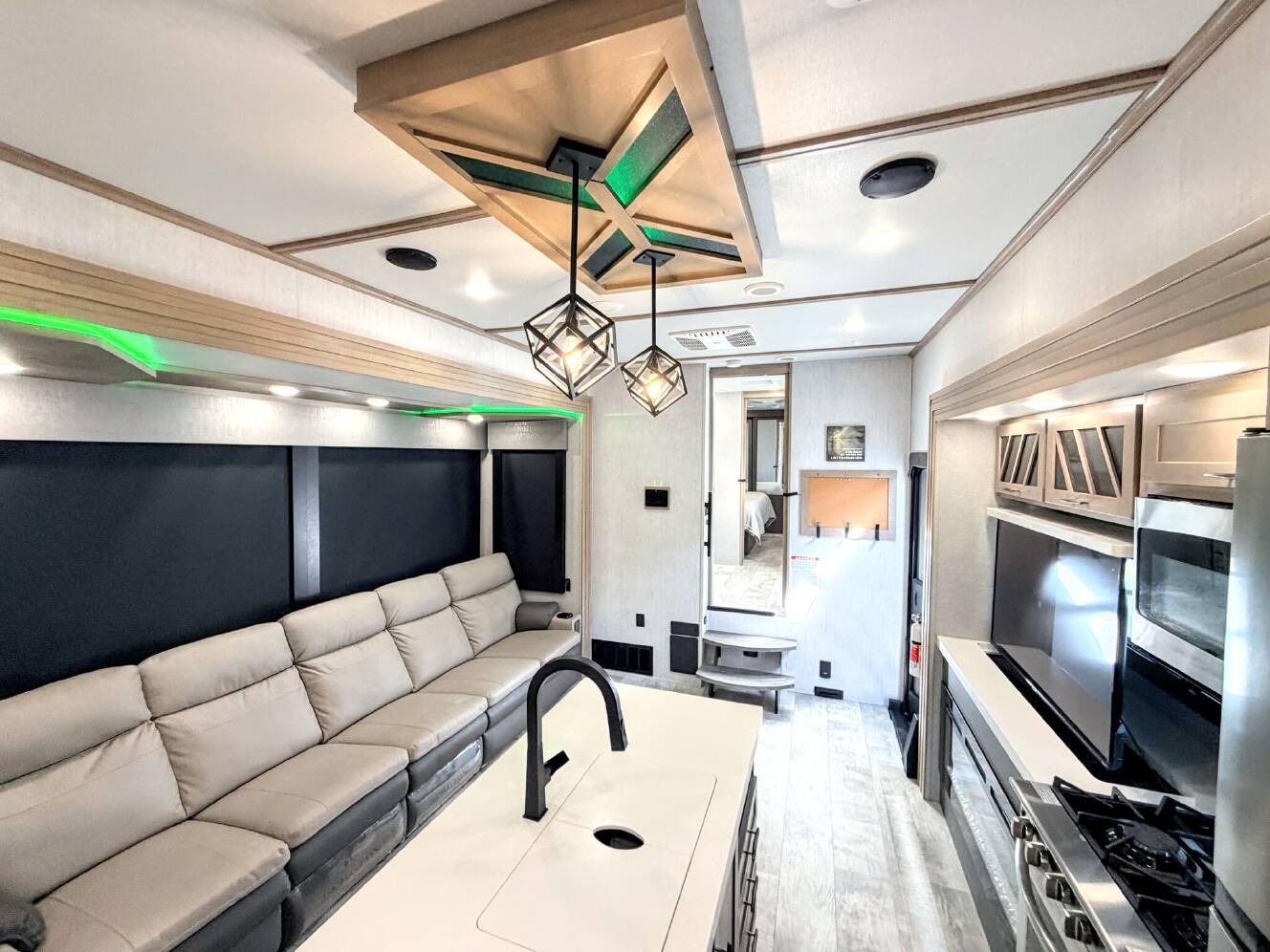 A photo of this 2023 Grand Design Momentum 410TH