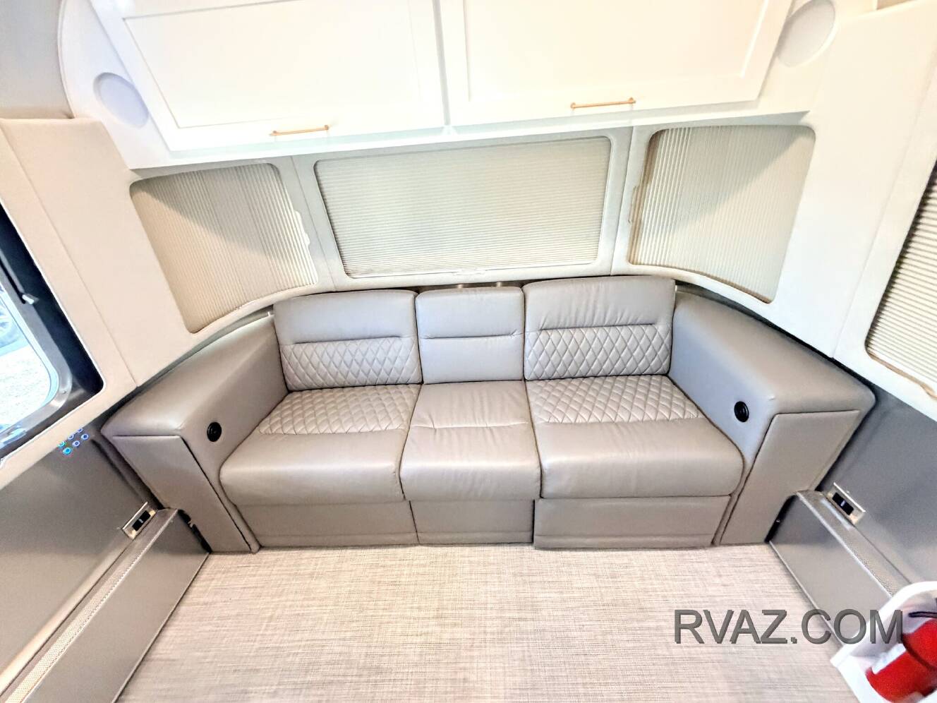 A photo of this 2021 Airstream Classic 30RBT