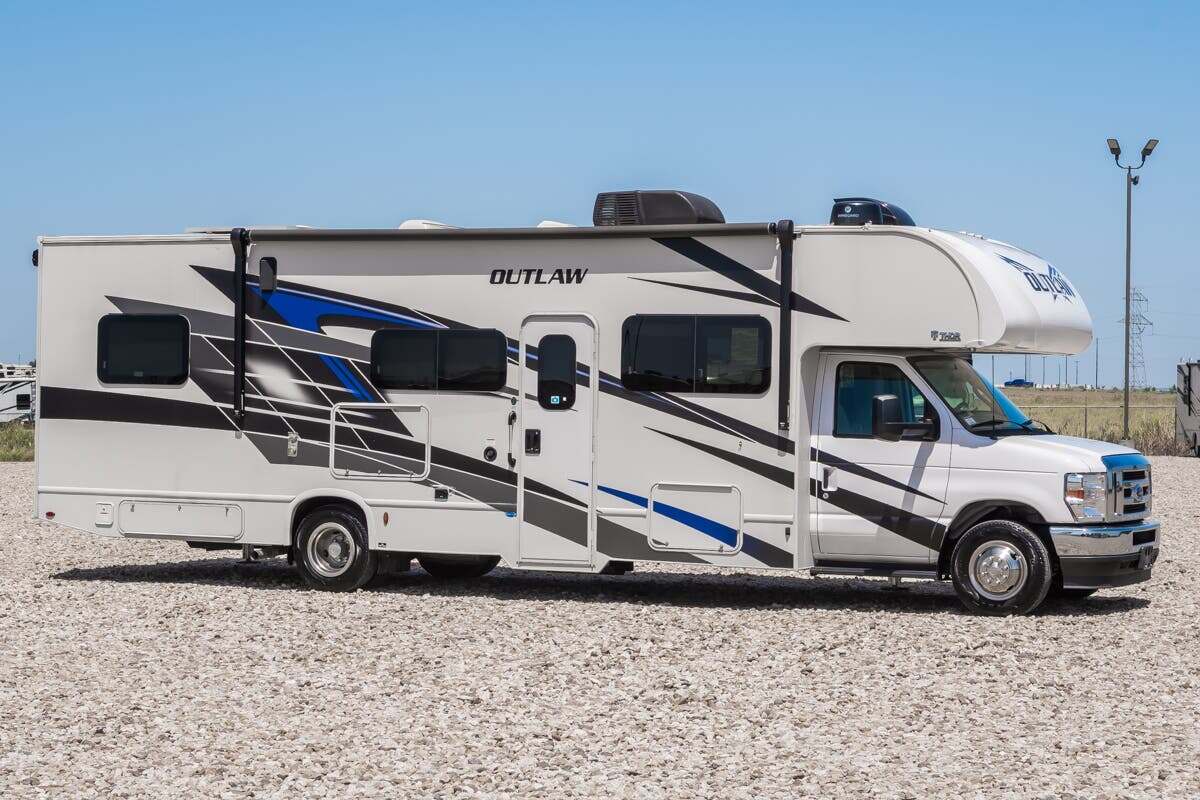 2025 Thor Motor Coach Outlaw 29J in alvarado TX
